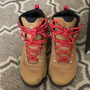 Columbia hiking boots